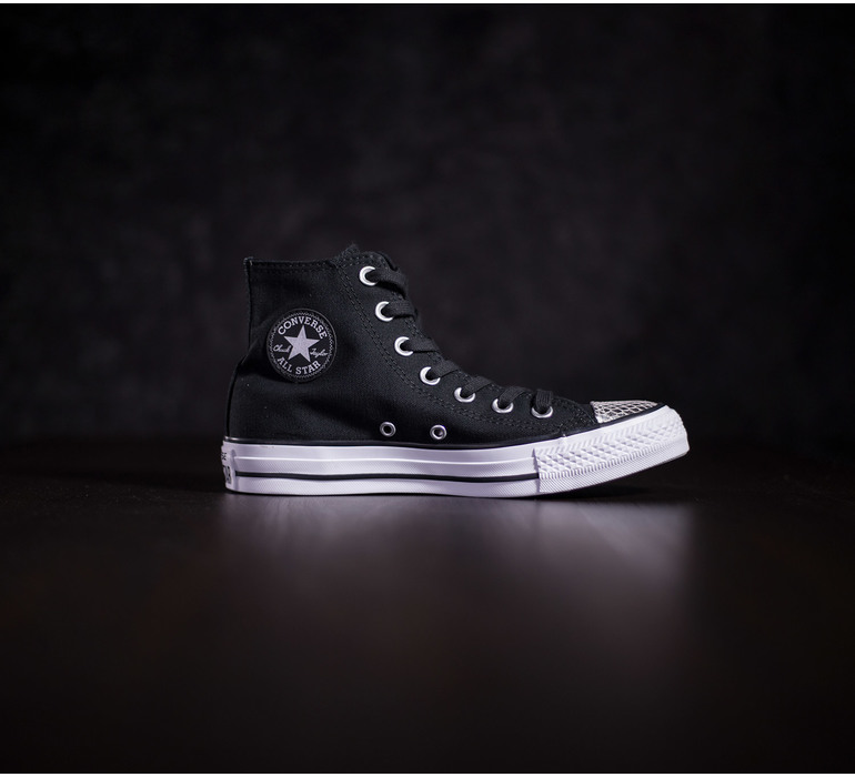 CHUCK TAYLOR ALL STAR