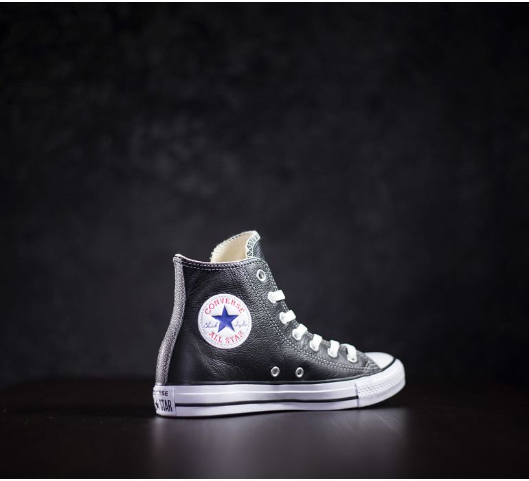 CHUCK TAYLOR ALL STAR