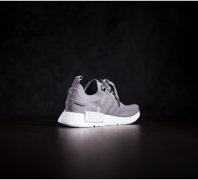 NMD R1 W PK