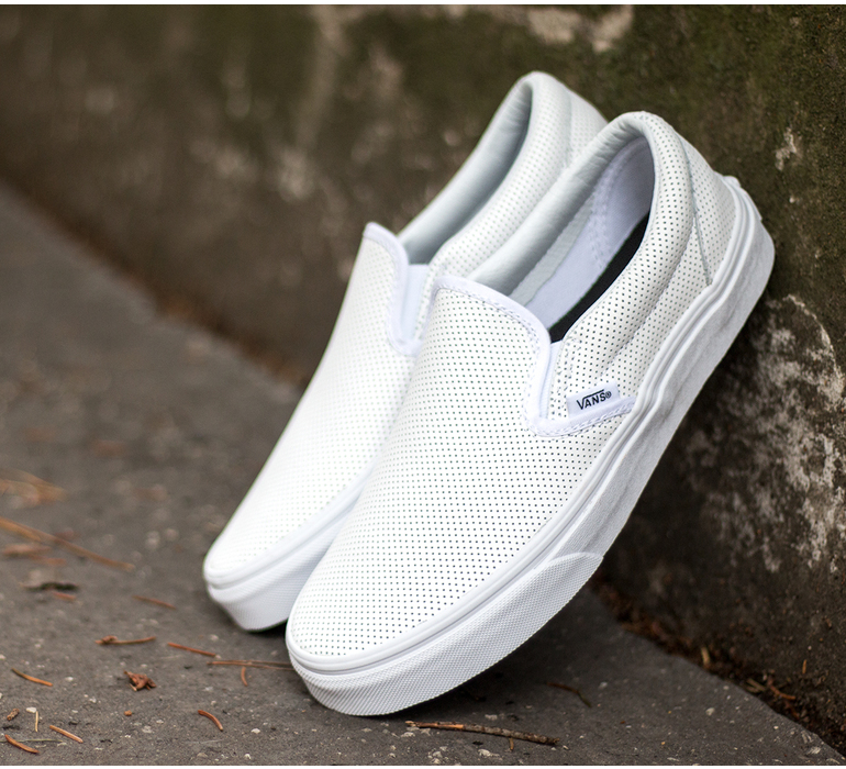 CLASSIC SLIP-ON