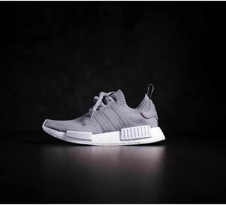 NMD R1 W PK