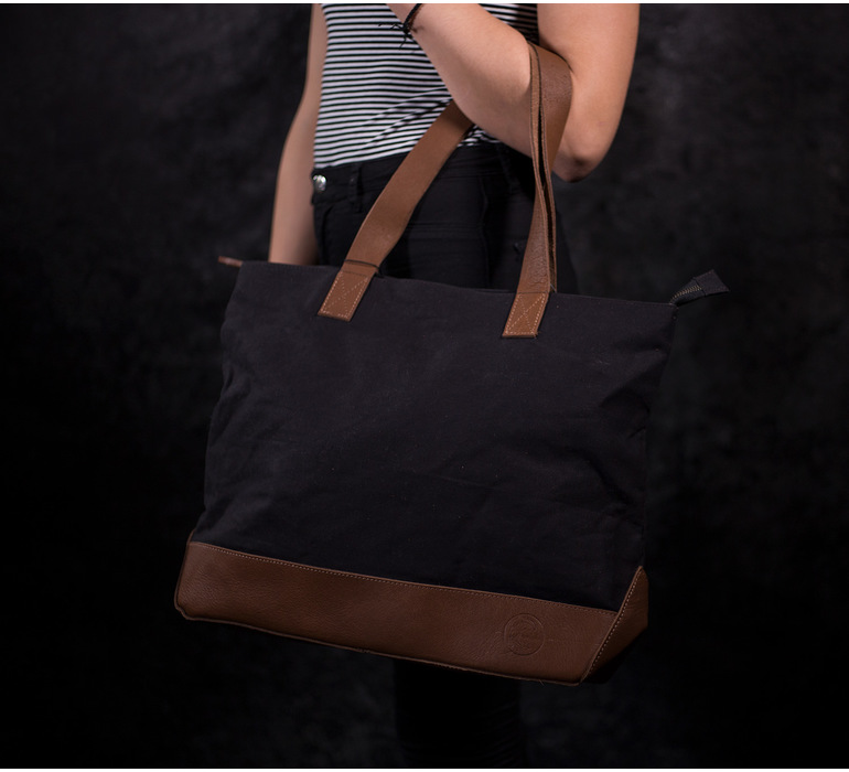 WILDNESS TOTE BAG