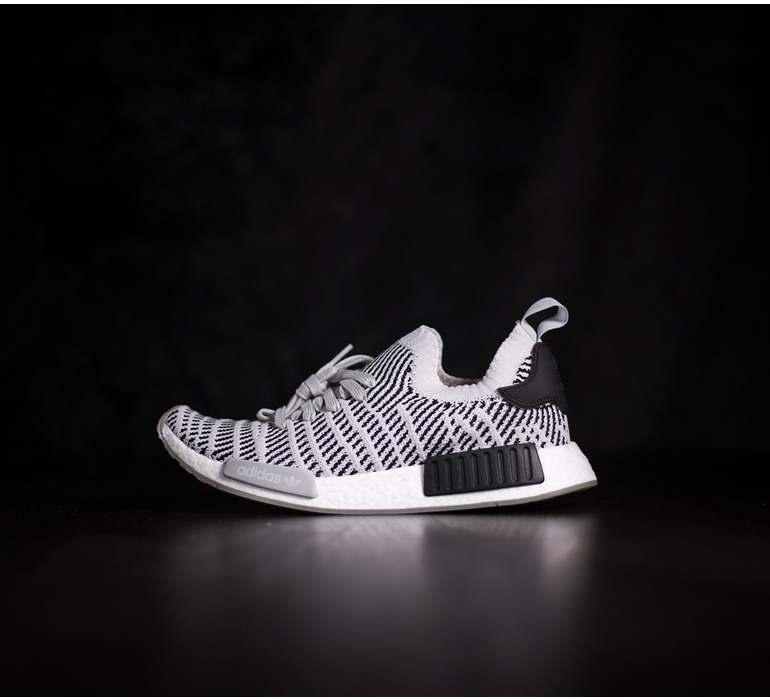 NMD R1 STLT PK