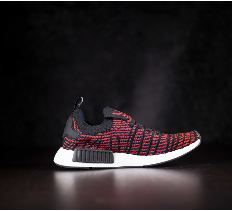 NMD R1 STLT PK