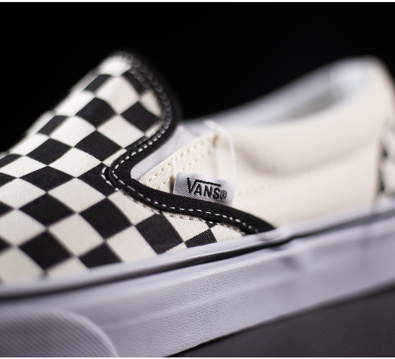 CLASSIC SLIP-ON