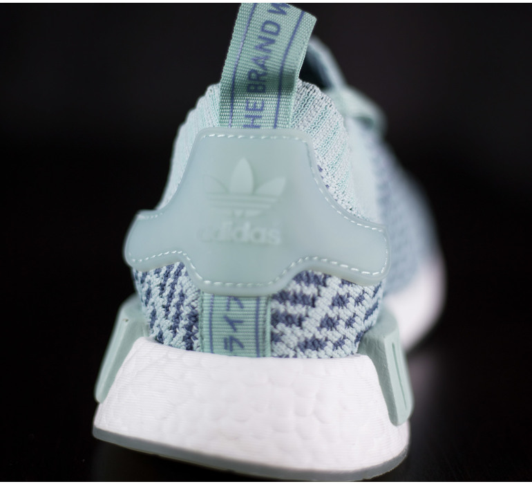 NMD R1 STLT PK W