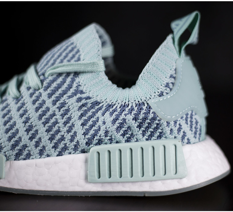 NMD R1 STLT PK W