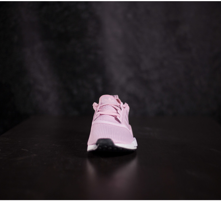 NMD_R1 W