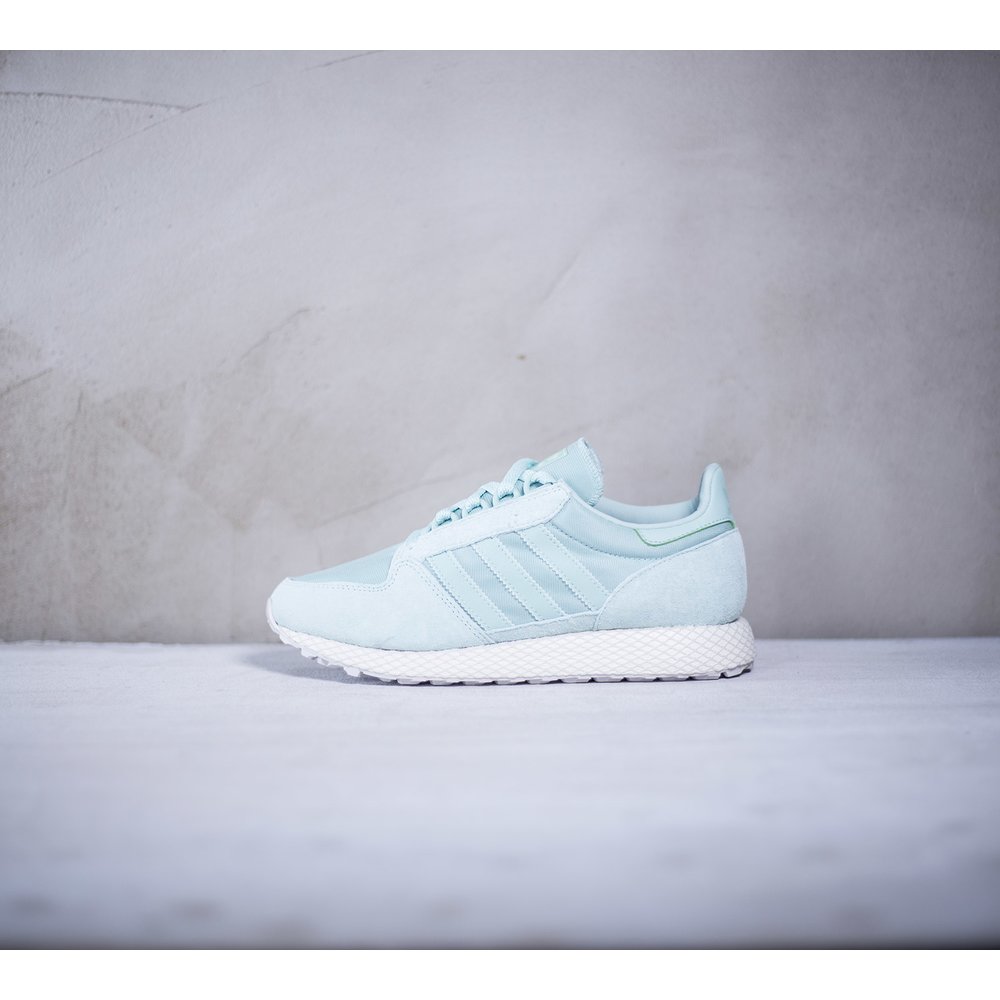 Adidas b37993 deals