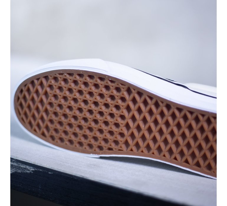 CLASSIC SLIP-ON