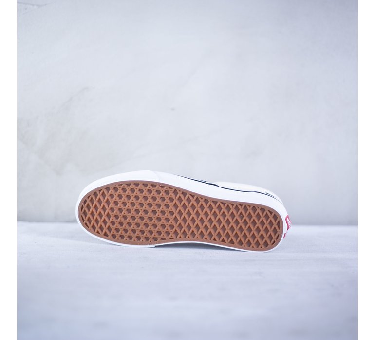 CLASSIC SLIP-ON