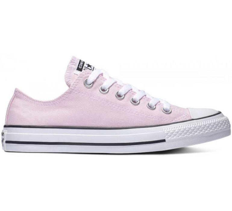 CHUCK TAYLOR