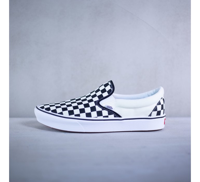 COMFY SLIP-ON