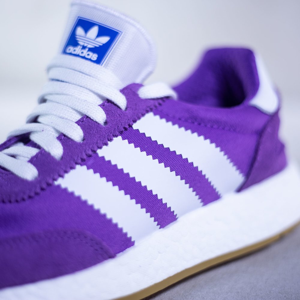 Dámske tenisky od adidas model I-5923 vo fialovom prevedení, s