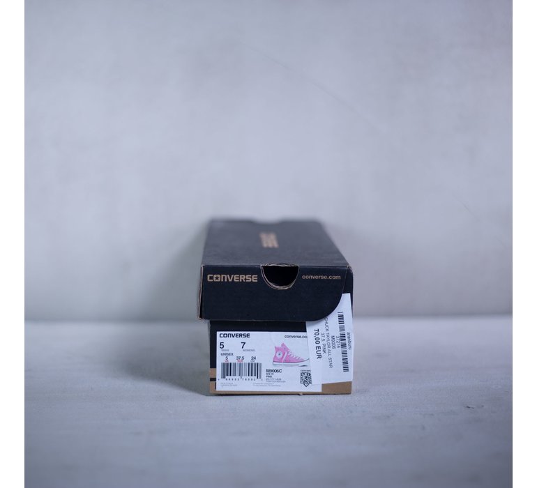 CHUCK TAYLOR ALL STAR