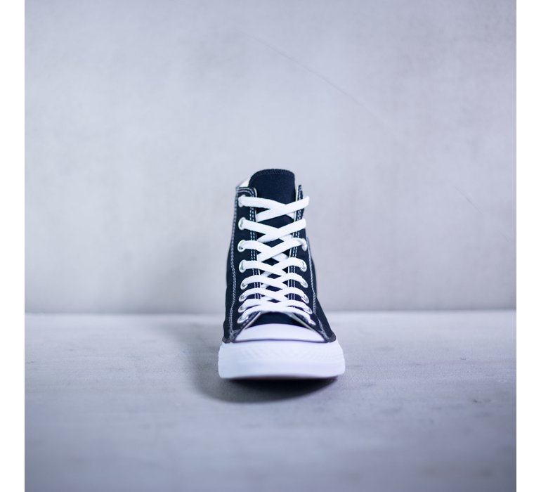 CHUCK TAYLOR