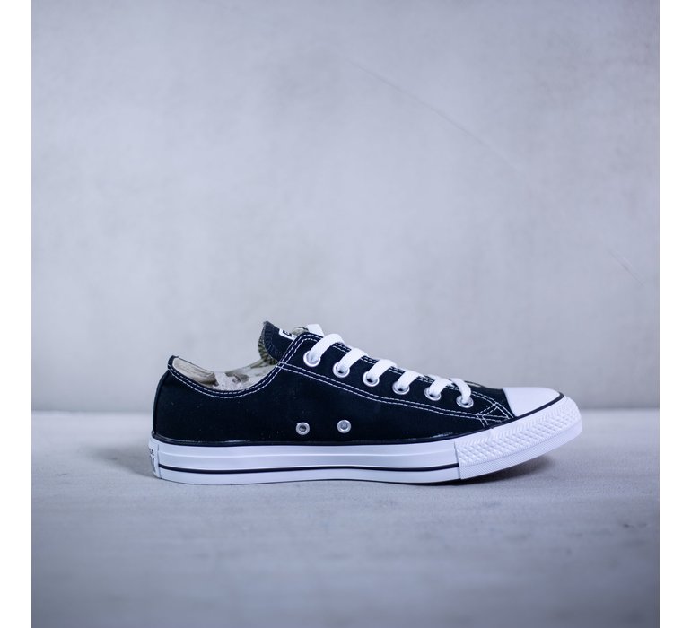 CHUCK TAYLOR ALL STAR