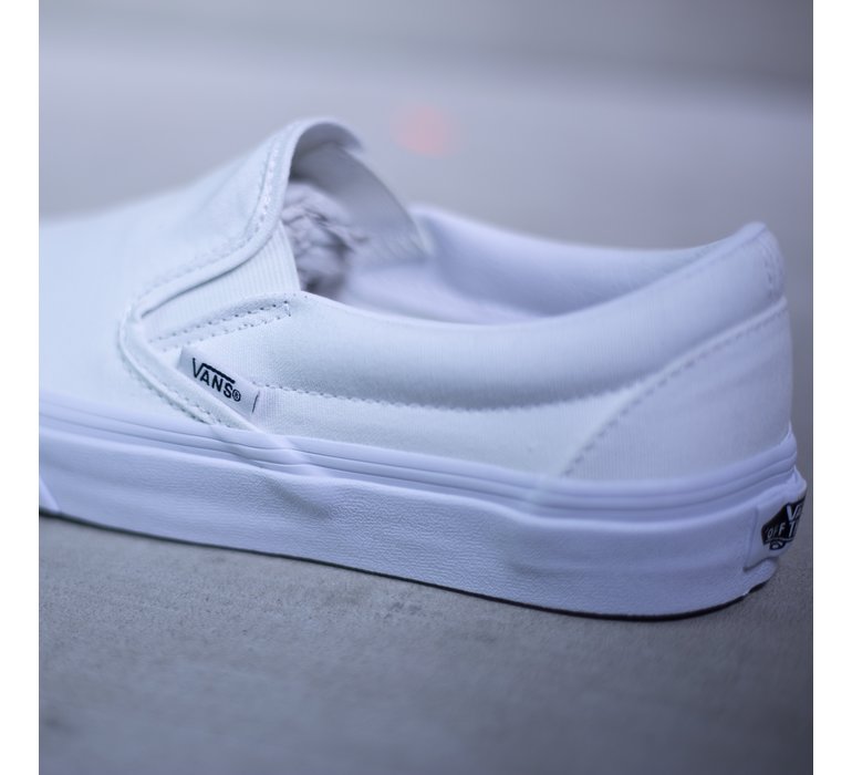 CLASSIC SLIP-ON