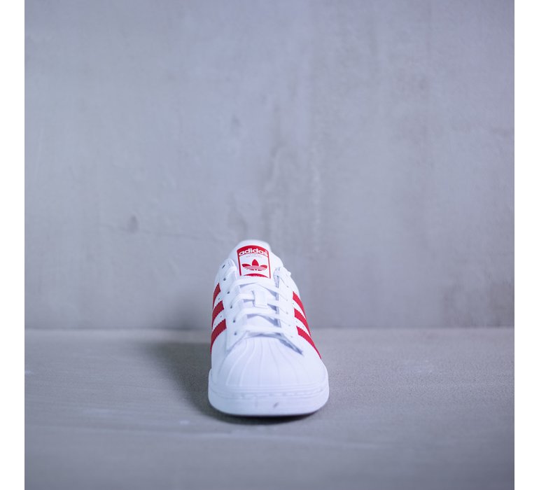 SUPERSTAR J