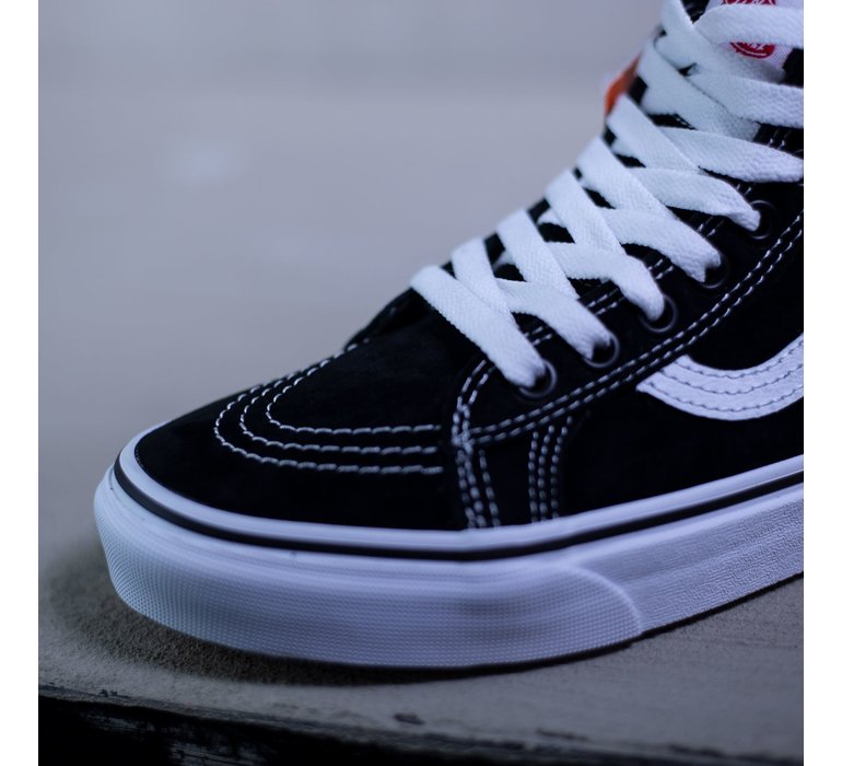 SK8-HI