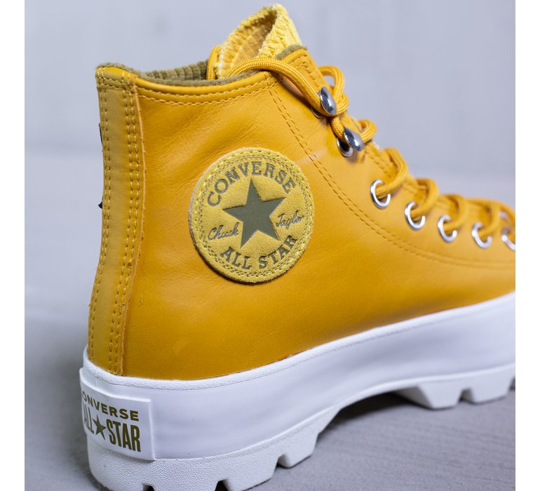 CHUCK TAYLOR ALL STARS