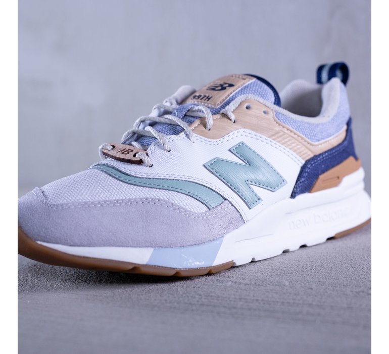 997