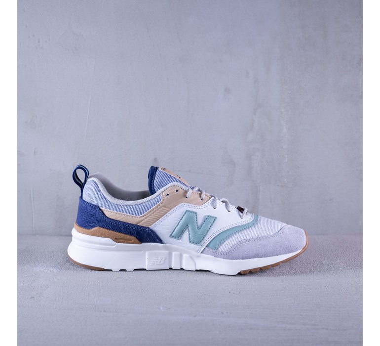 997